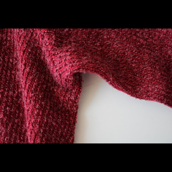 Lasania Knit Red Shirt - Picture 3 of 4